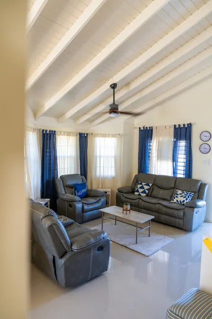 RoamAntix Oceanview Villa - Image 1