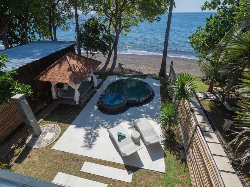 Honeymoon Beach Villa / Jacuzzi / Infinity pool - Image 1