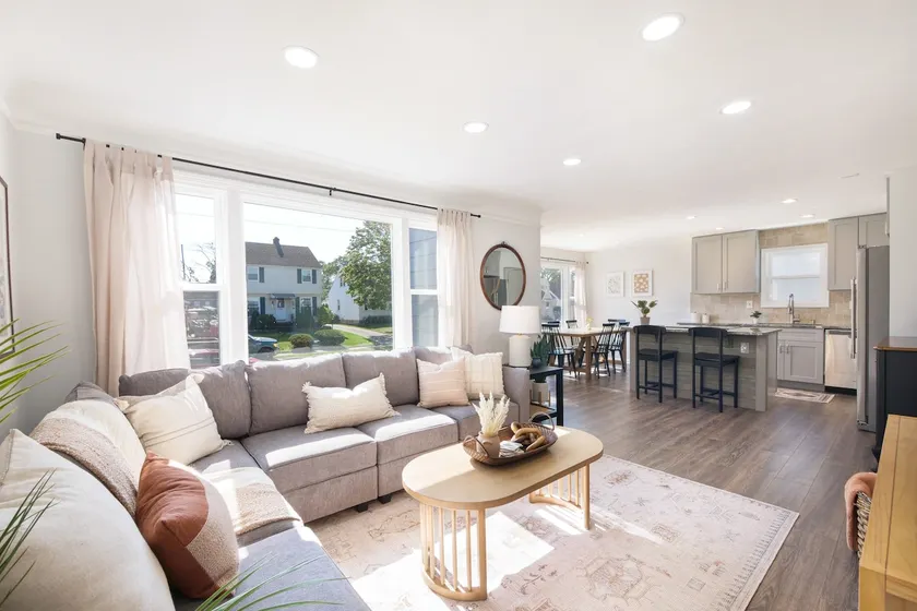 Trendy Remodel | Game Room | Quiet Area | Sleeps10 - Image 1