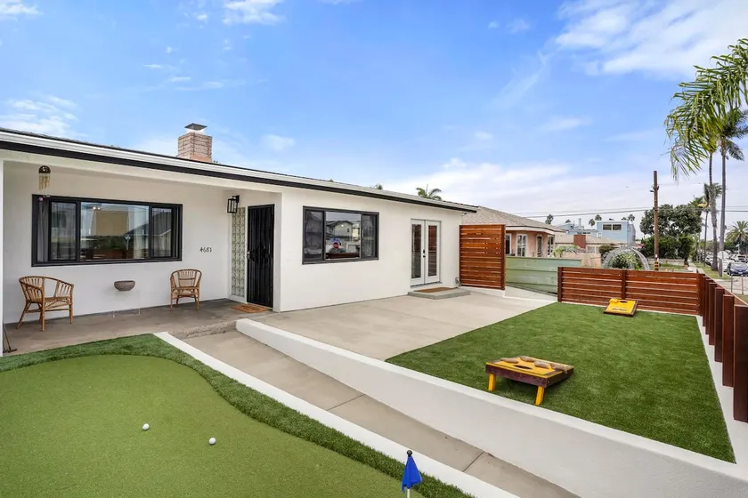 Spectacular Coastal Farmhouse 4BR in Ocean Beach! - Image 1