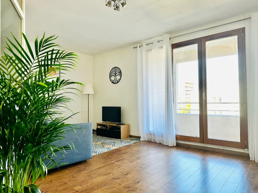The balcony | Parking | 1 Bedroom | Splendid view - Image 1