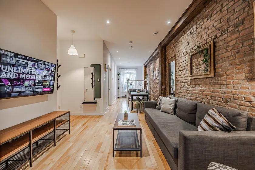 Au Courant cozy flat w/ terrace - Image 1