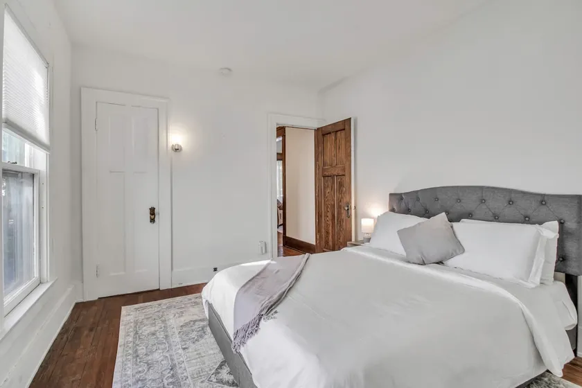 Steps from Delaware Park! - Image 1