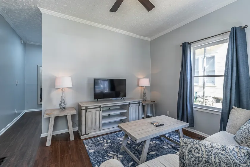 Cozy 1-bedroom in Lexington - Image 1