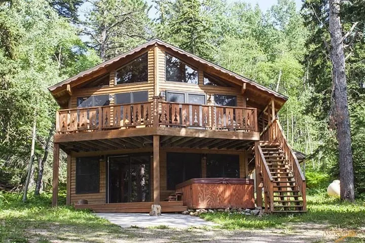 Terry Peak Ski Cabin & Private Hot Tub - Image 1