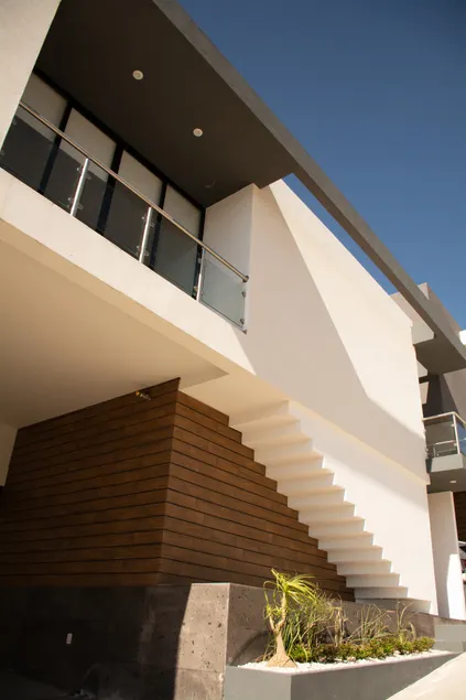 Residence in Lindavista - Image 1