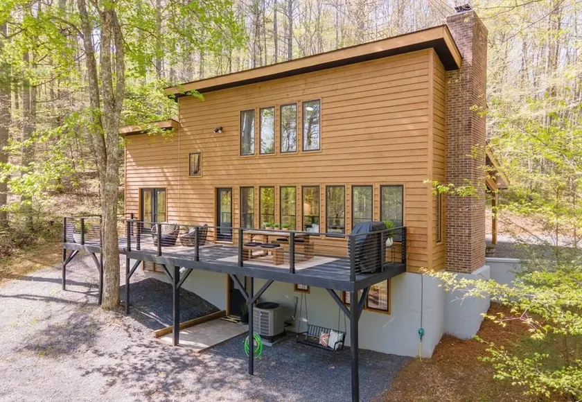 ”Serenity Peak” - Secluded Mid-Century Escape - Image 1