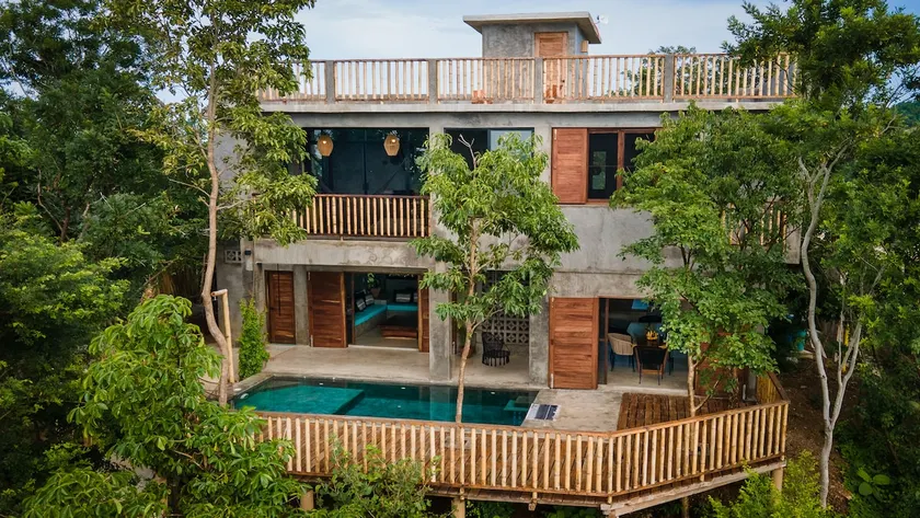 Jungle house with ocean view - Image 1