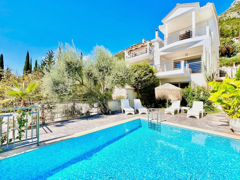 Luxury Villa San George with private pool by DadoVillas - Image 1