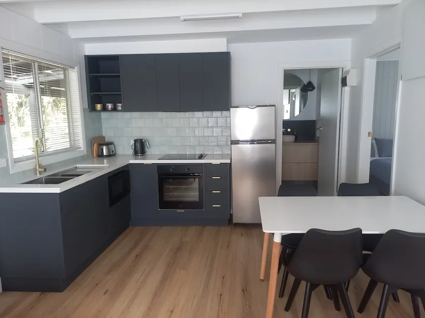 2 bedroom Apartment - Image 1