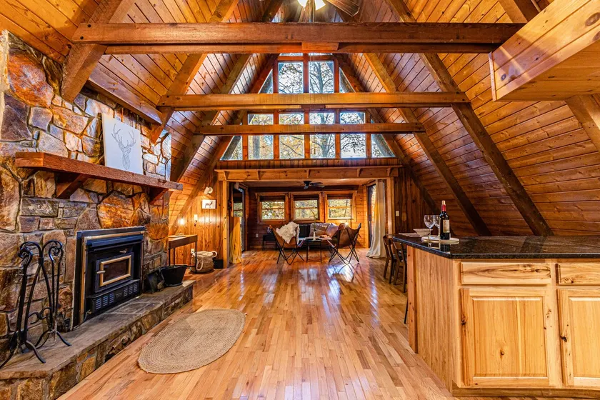 Charming Hideaway – Your Cozy Escape Awaits! - Image 1