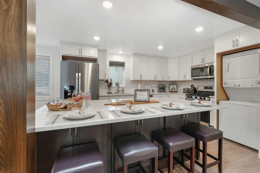 Cozy home & Kitchen for Chefs, Great Mid/Long Term - Image 1