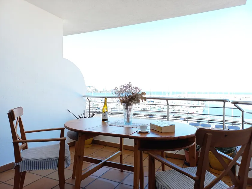 Apartment in Port de L'Escala - Image 1