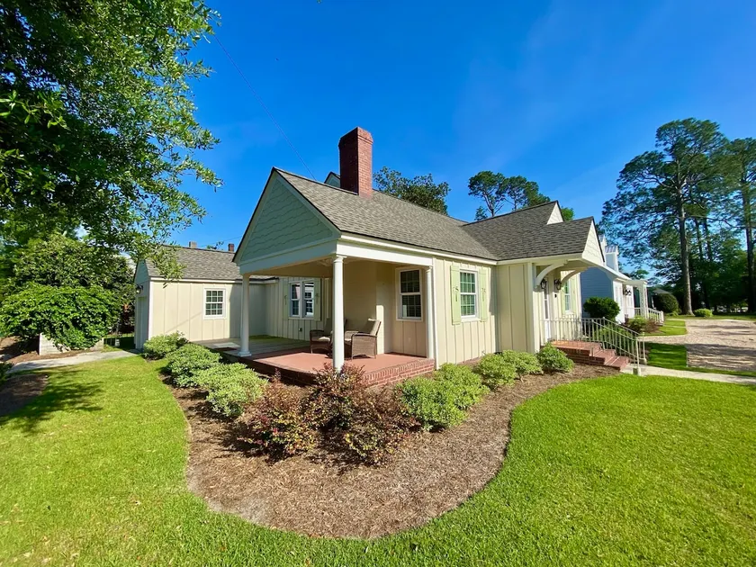 Palm Cottage by Kirk Murphy Hospitality - Image 1