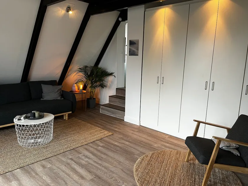 Modern Apartment on the Marschbahndamm - Image 1