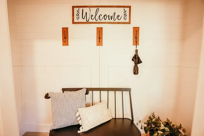 Spacious 4 bedroom Guest House - Image 1