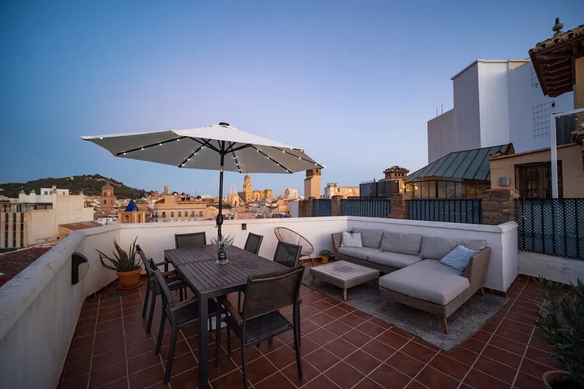Penthouse, priv roof terrace, best views in Malaga - Image 1