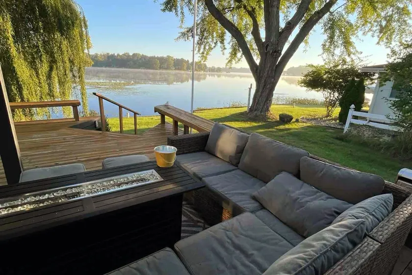 Golf simulator, Jungle Arcade, Boat, Gas Fire, WFH - Image 1