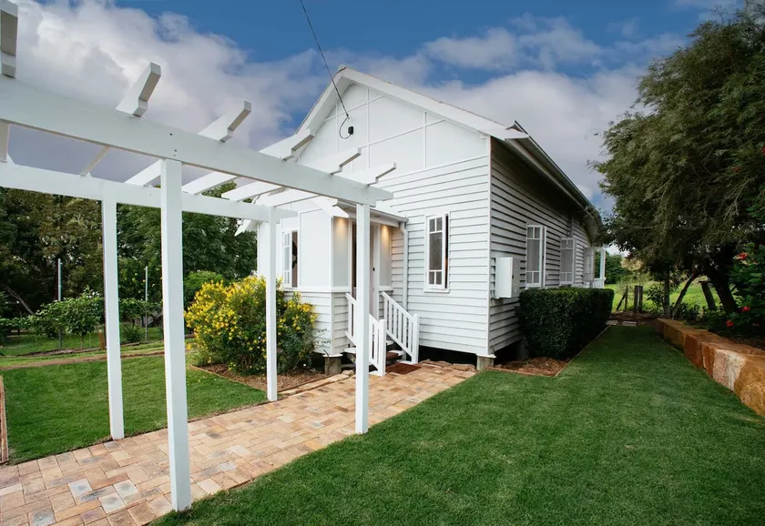 The Church Roadvale - Image 1