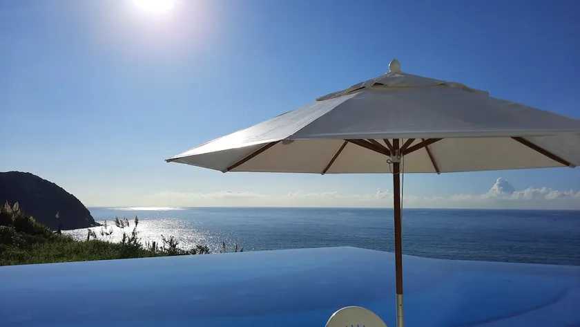 Duplex apartment with incredible sea views in a gated community in Guarujá. - Image 1