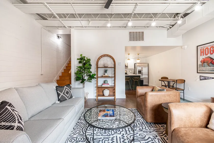 Mainstay in Fay Condo on Dickson St. - Image 1