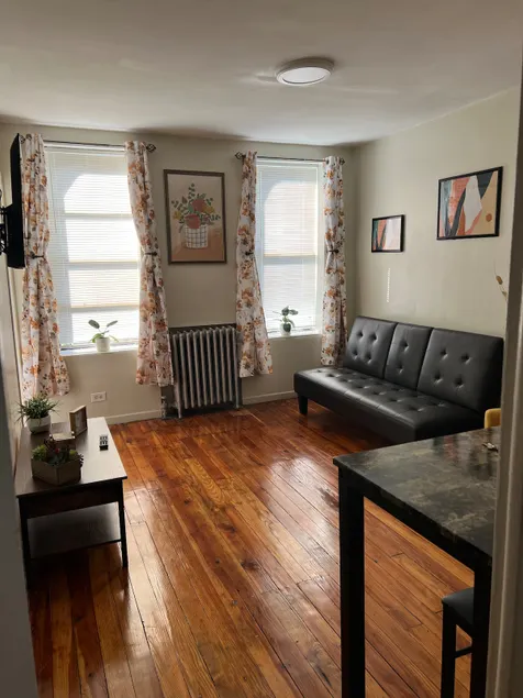 Cozy 1 bedroom front apartment rental - Image 1