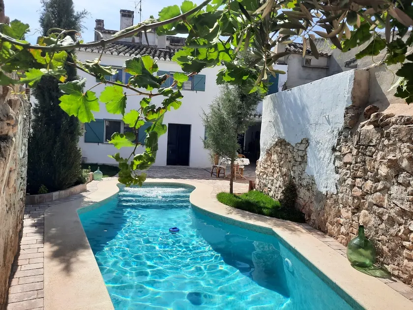 Country house in Villahermosa for 16 people - Image 1