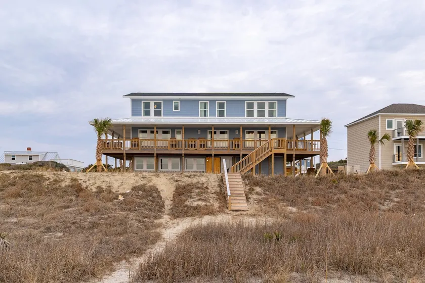 Tuck Away - Stunning Ocean Front Designer Home - Image 1