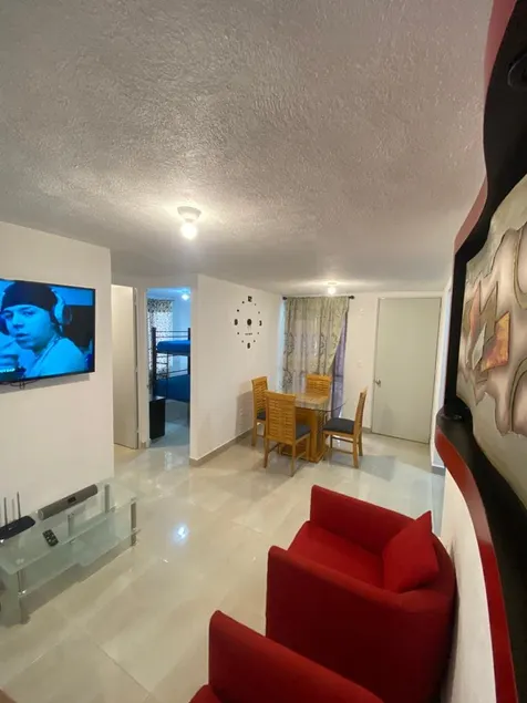 Beautiful apartment just 12 minutes from the airport - Image 1