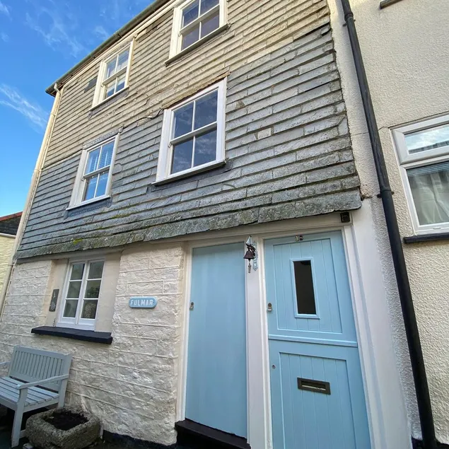 Grade 2 listed Fishermans cottage in Mevagissey - Image 1
