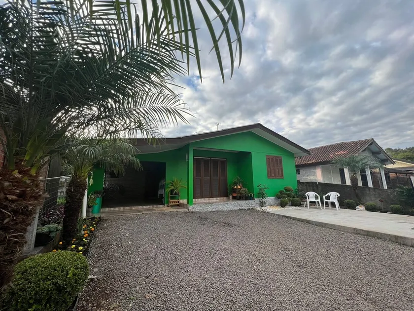 Nice house, near Gramado. - Image 1