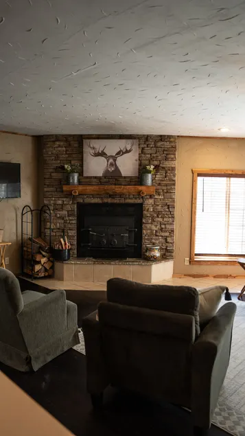 Cain Hill Cabin - Image 1