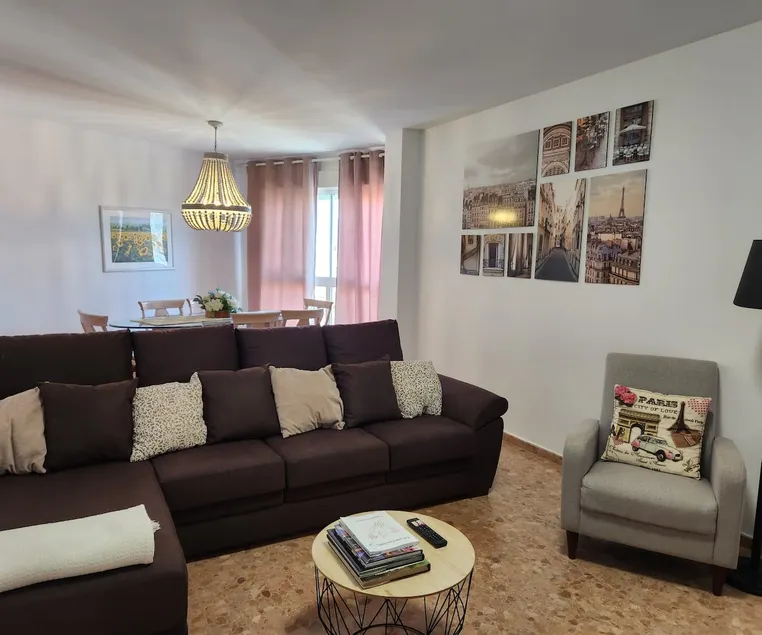 Magnificent 3 bedroom apartment in Burriana - Image 1