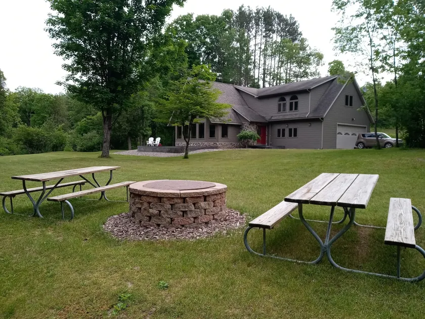 Riverside, gorgeous and private Pine River Retreat - Image 1