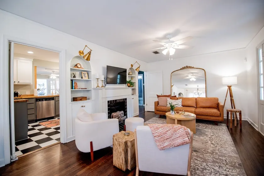 Perfectly Located 3BD in Historic Park Hill - Image 1