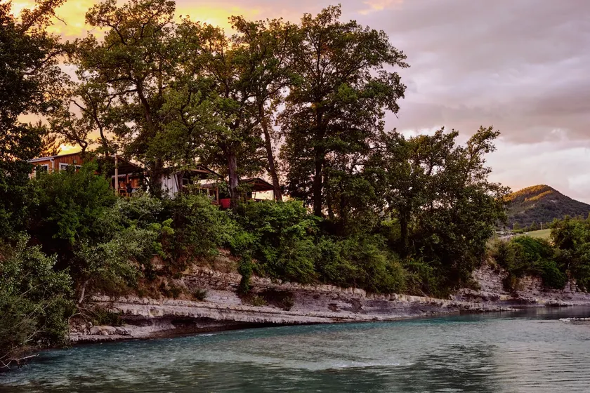 Cottage with panoramic view of the Drôme River and mountains - Image 1