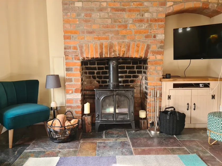 Gorgeous 2 bedroom Kintbury cottage - Image 1