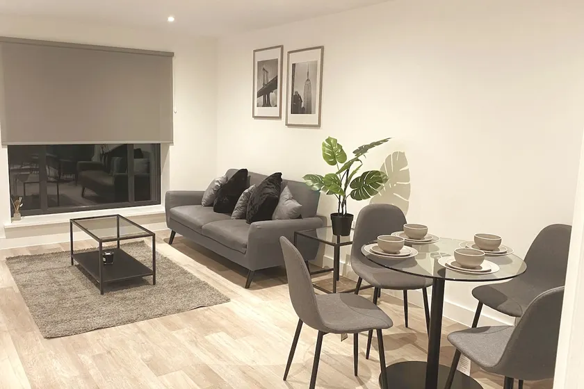Stylish 1-Bedroom Apartment Sleeps 3 in central Birmingham - Image 1