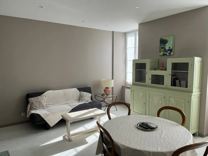 Beautiful apartment in the center. - Image 1