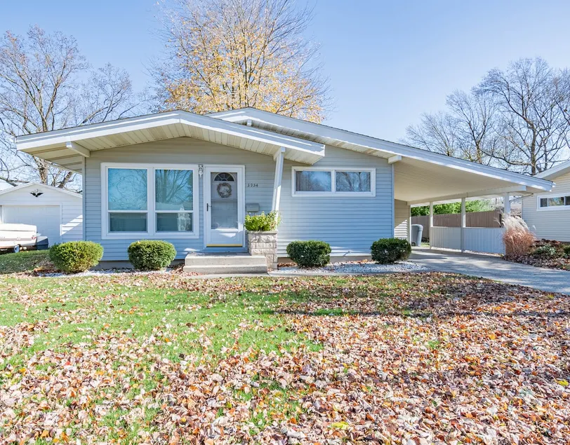 Newcastle Estate: 3 Bdrm Bungalow - North Side - Image 1