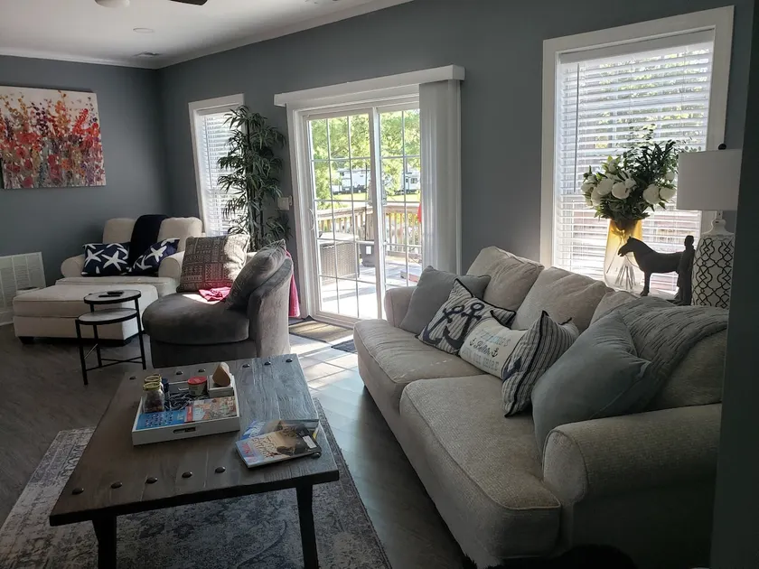 Vacation Retreat - 3-Bedroom/Den waterfront home. - Image 1