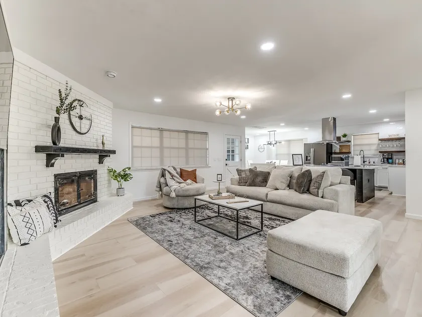 Chic OKC Retreat Near Lake Hefner -Family Friendly - Image 1