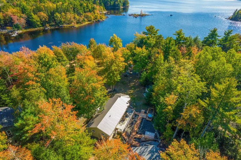 The lake - Hot tub - Sauna - Image 1