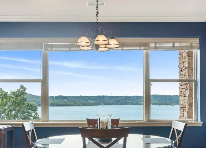 Waterfront Lake condo, by Branson attractions! - Image 1