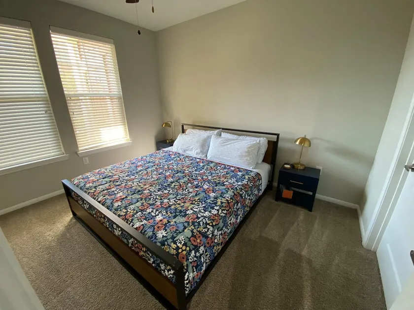 Spring Modern 1-BR King Long-term fully equipped C - Image 1