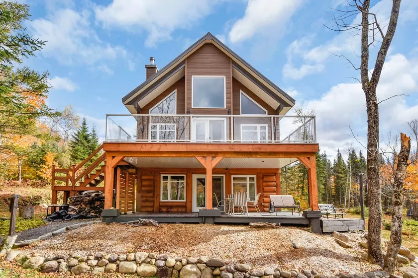 Log cabin with lake view, Jacuzzi, Paddle/Kayak - Image 1