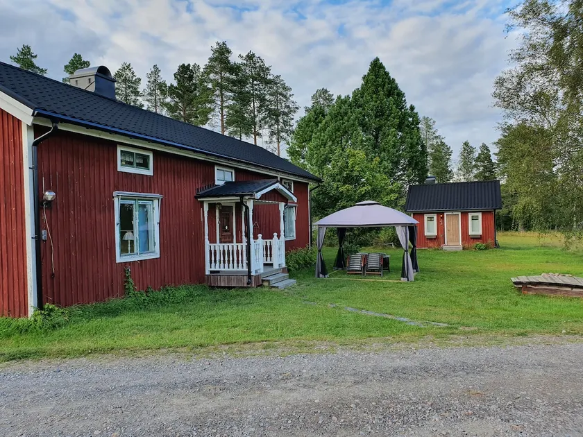 Villa in a rural setting, dating back to the 19th century. - Image 1