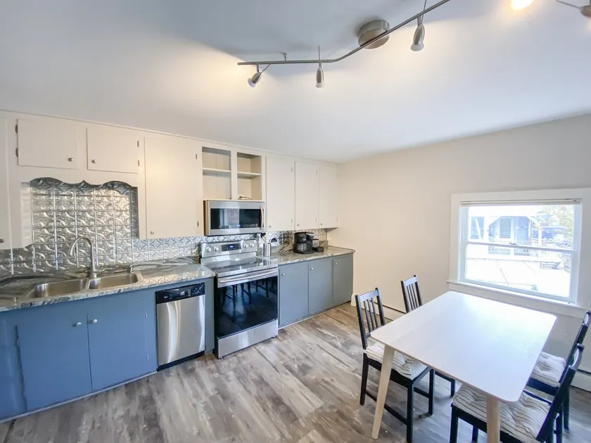 Village 2-Bedroom with Riverview - Image 1