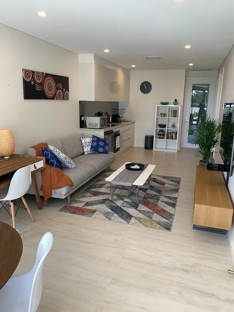 Earlwood Escape - Image 1