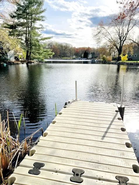 Charming Lake House Retreat! - Image 1